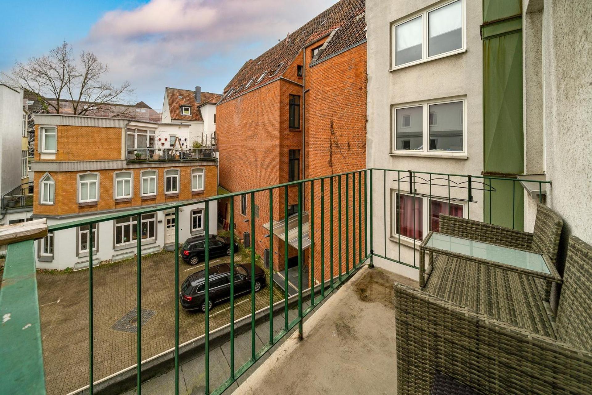 Apartment Aufzug Balkon 75m2 Zentral *