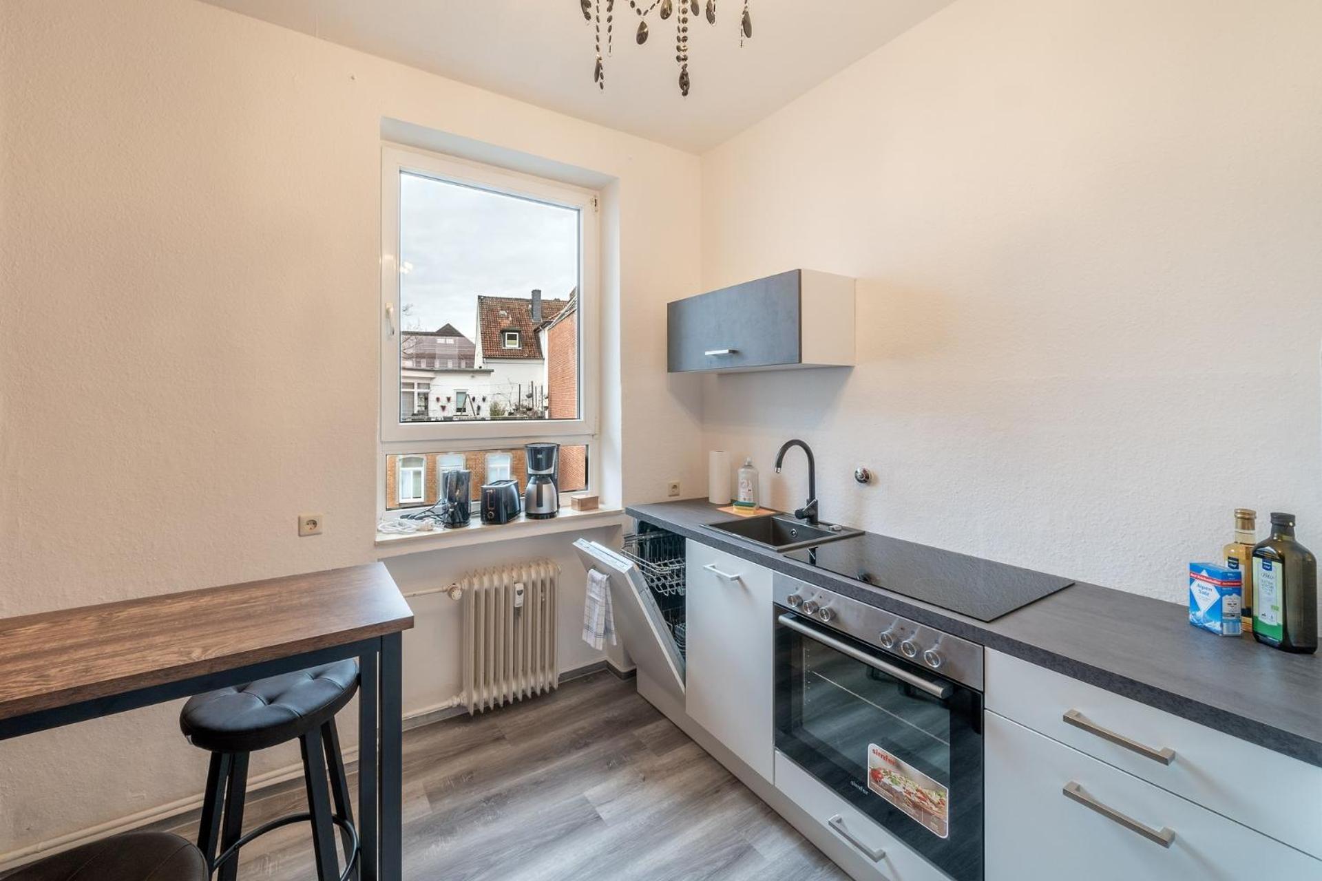 Apartment Aufzug Balkon 75m2 Zentral *