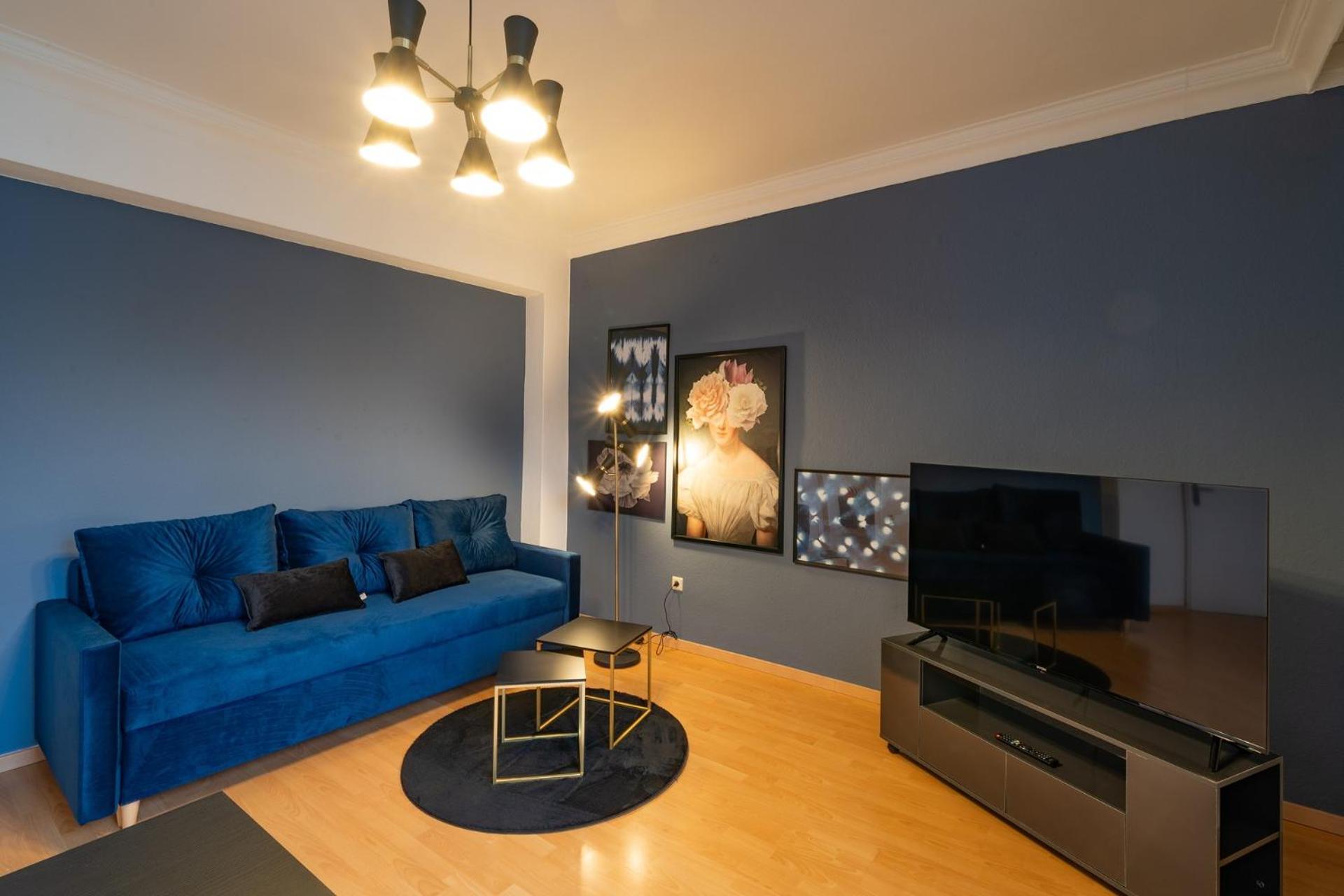 Aufzug Balkon 75m2 Zentral Apartment
