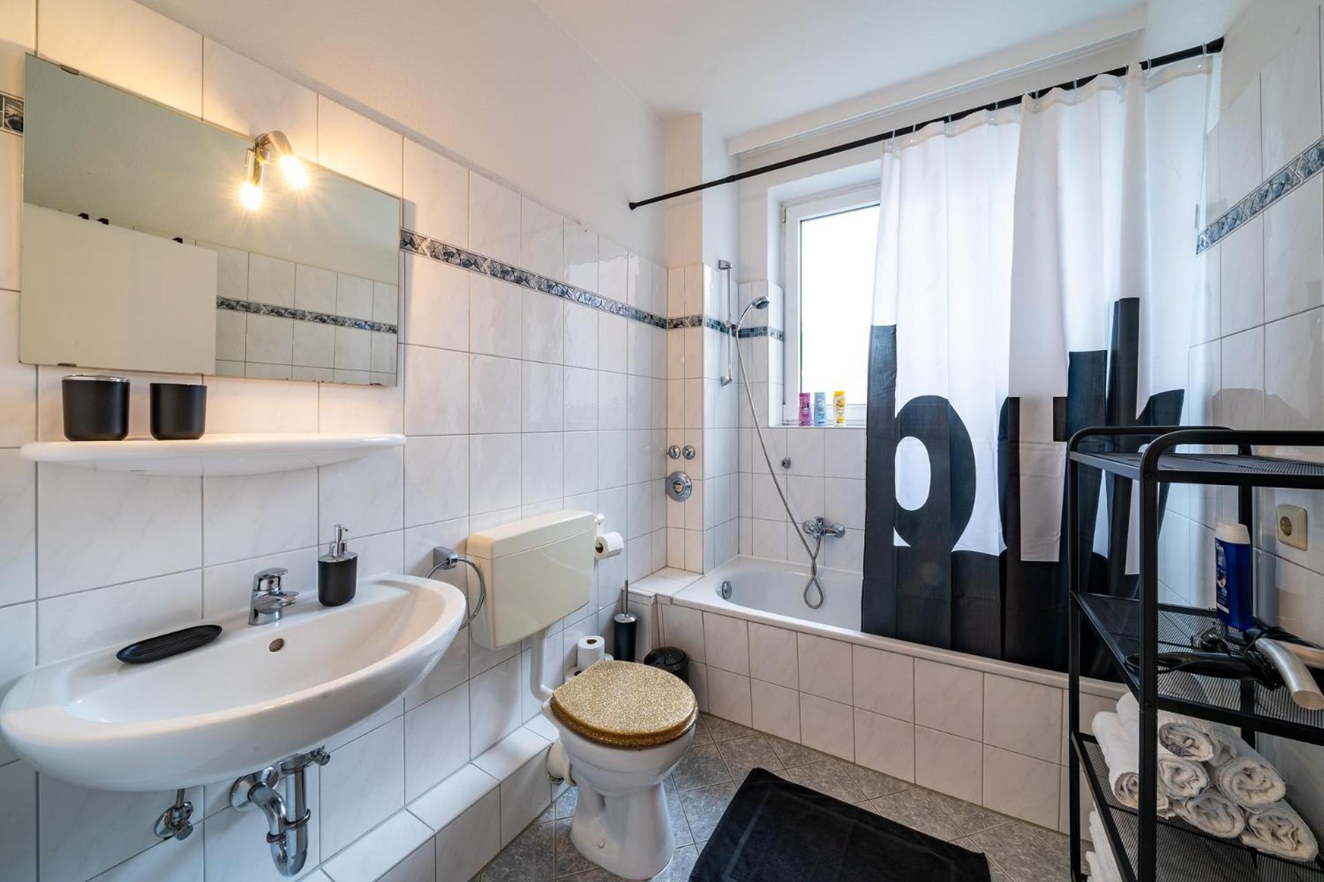 Apartment Aufzug Balkon 75m2 Zentral